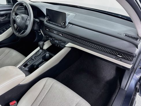 Certified 2024 Honda Accord EX image 28