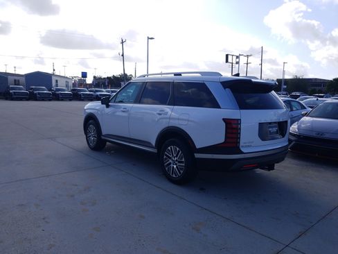 New 2026 Hyundai Palisade SEL Premium FWD image 5