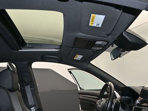 Used 2021 Honda Accord Sport image 30