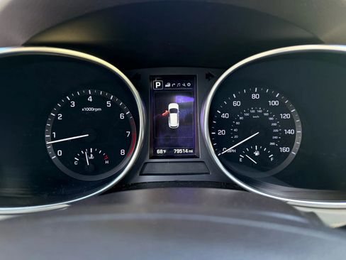 Used 2017 Hyundai Santa Fe Limited image 32