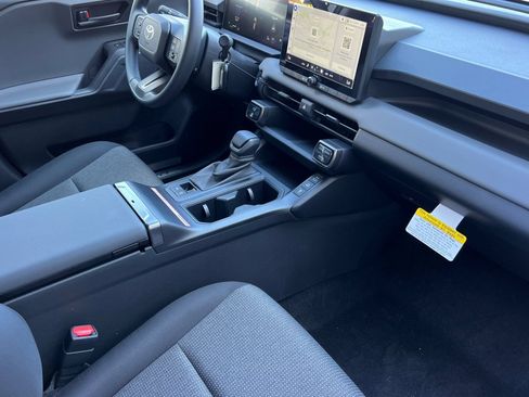 New 2026 Toyota RAV4 LE AWD/4WD image 18