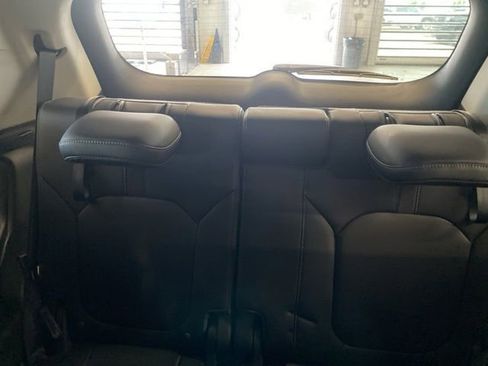 Used 2025 Honda Pilot EX-L image 35