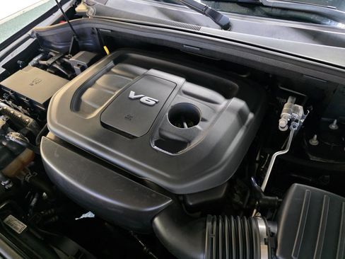 Used 2017 Jeep Grand Cherokee Altitude AWD/4WD image 39