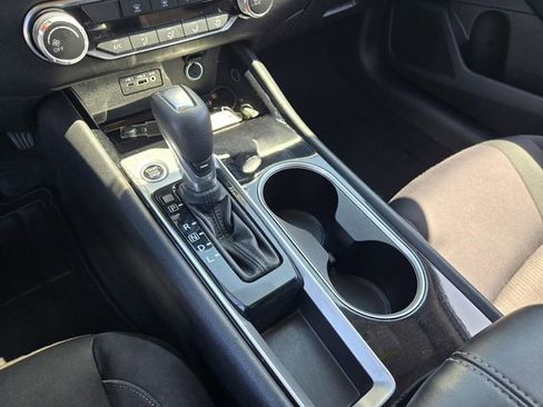 Used 2024 Nissan Altima 2.5 SV image 19