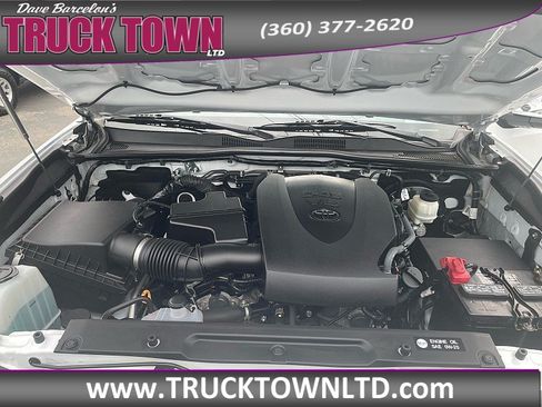 Used 2019 Toyota Tacoma Limited AWD/4WD image 39