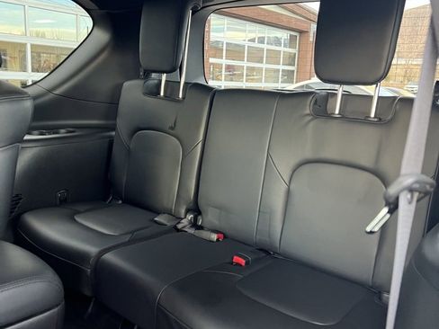 Used 2024 Nissan Armada SL w/ Midnight Edition Package image 16