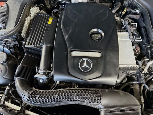 Used 2018 Mercedes-Benz E 300 w/ Premium 1 Package image 39