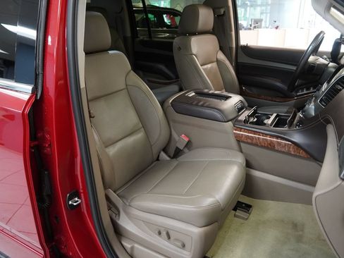 Used 2015 Chevrolet Suburban LTZ AWD/4WD image 27