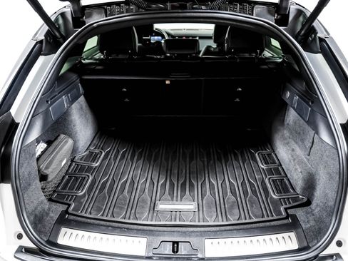 Used 2022 Land Rover Range Rover Velar R-Dynamic S AWD/4WD image 8
