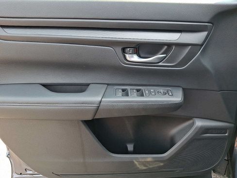 Used 2025 Honda CR-V LX image 13