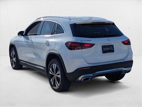 New 2026 Mercedes-Benz GLA 250 image 8