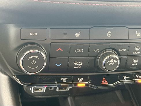 Used 2022 Dodge Durango R/T w/ Blacktop Package image 20