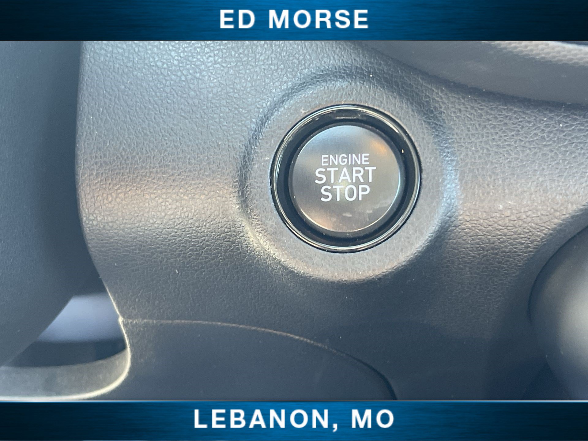 Used 2025 Hyundai Venue SEL FWD image 16