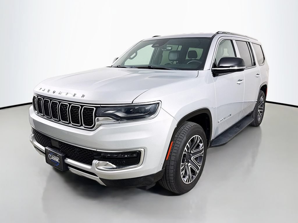 Used 2023 Jeep Wagoneer Series II AWD/4WD image 3