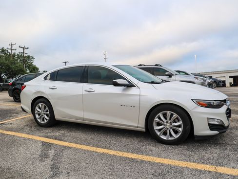 Used 2019 Chevrolet Malibu LT FWD image 9
