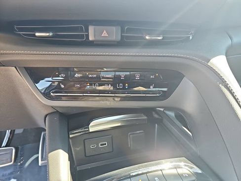 Certified 2023 Buick Envision Essence w/ Sport Touring Package AWD/4WD image 26