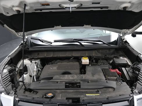 Used 2023 Nissan Pathfinder Platinum AWD/4WD image 9