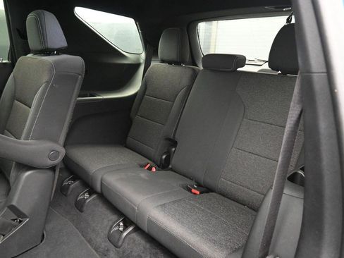 Used 2024 Chevrolet Traverse LT w/ Midnight/Sport Edition FWD image 10