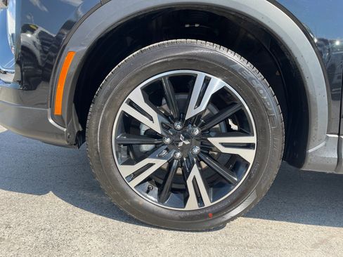 Used 2026 Mitsubishi Eclipse Cross Black Edition image 31