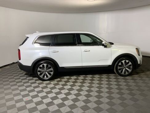 Used 2020 Kia Telluride EX w/ EX Premium Package AWD/4WD image 5