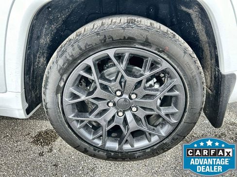 Used 2024 Jeep Grand Cherokee L Summit image 11