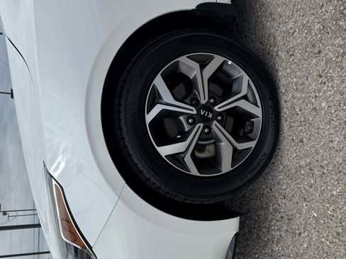 Used 2021 Kia Forte LXS image 24