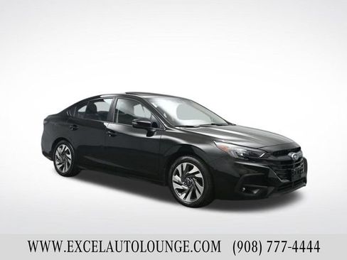 Used 2024 Subaru Legacy Limited image 8