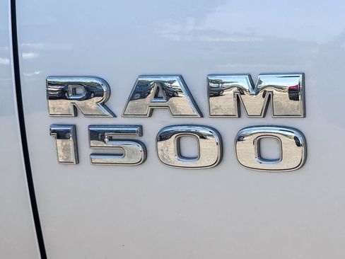 Used 2015 RAM 1500 Laramie w/ Convenience Group AWD/4WD image 12