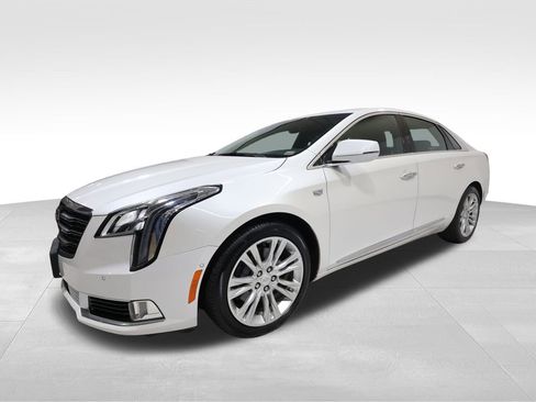Used 2018 Cadillac XTS Luxury image 8