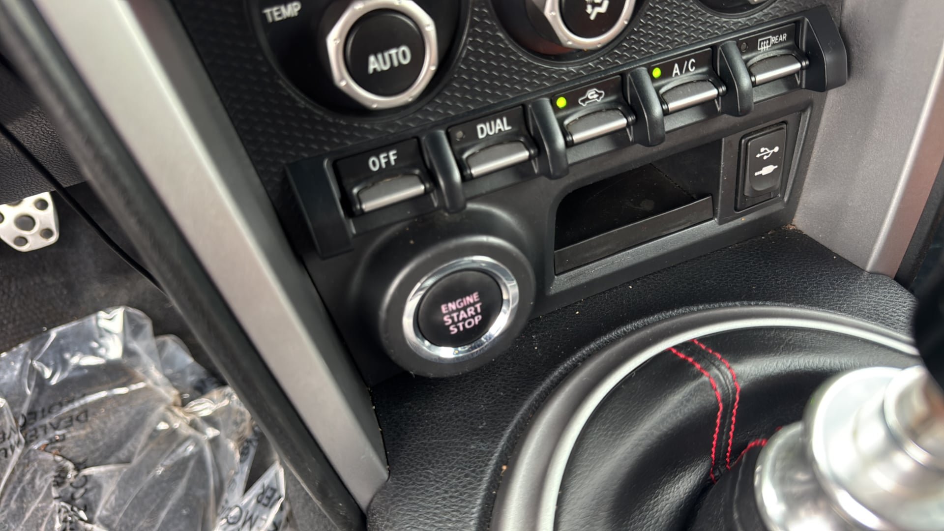 Used 2013 Subaru BRZ Limited RWD image 24