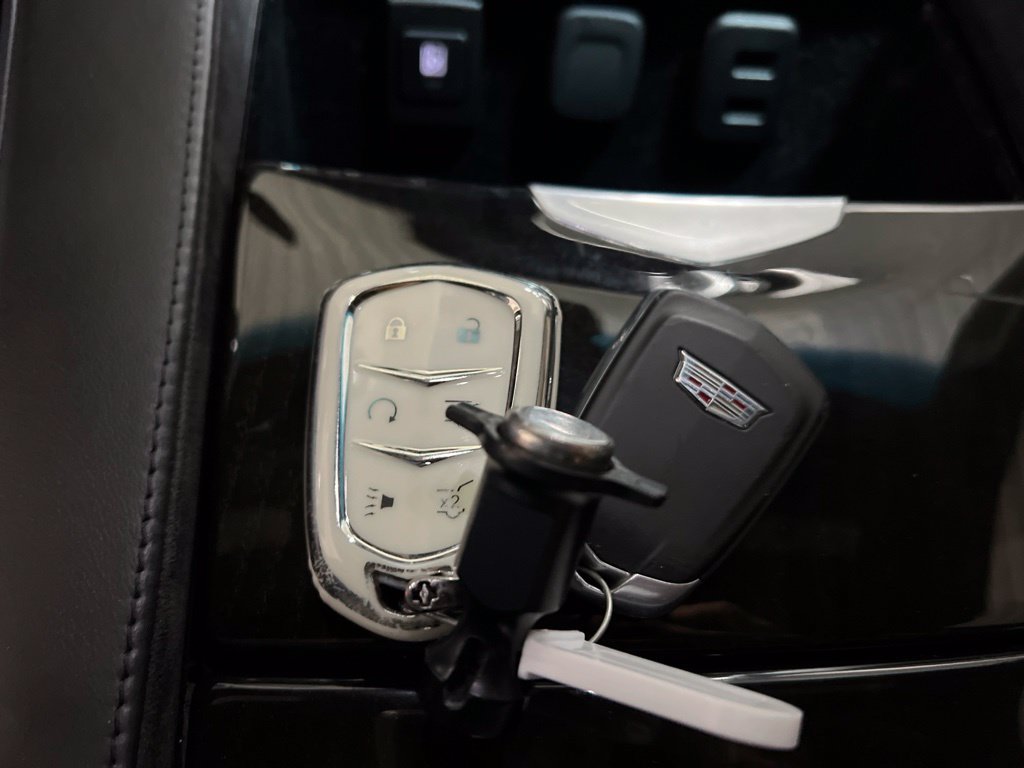 Used 2019 Cadillac Escalade Platinum AWD/4WD image 39