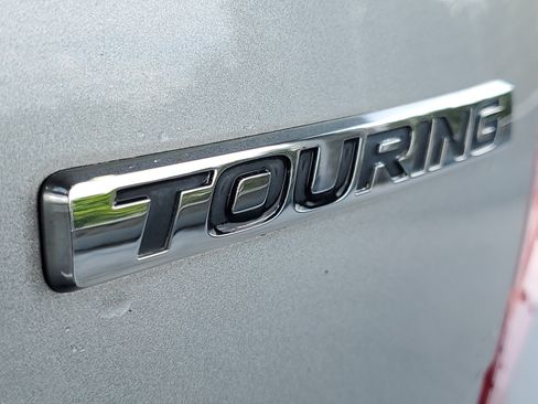 Used 2016 Honda Civic Touring image 5