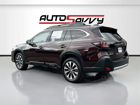 Used 2024 Subaru Outback Touring XT image 5