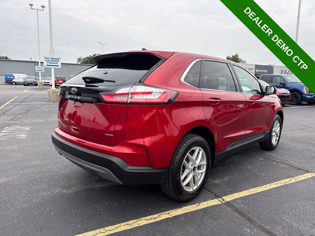 Used 2024 Ford Edge SEL w/ Convenience Package AWD/4WD image 6