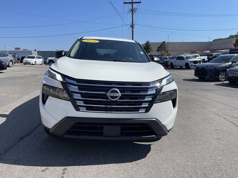 Used 2024 Nissan Rogue S FWD image 5