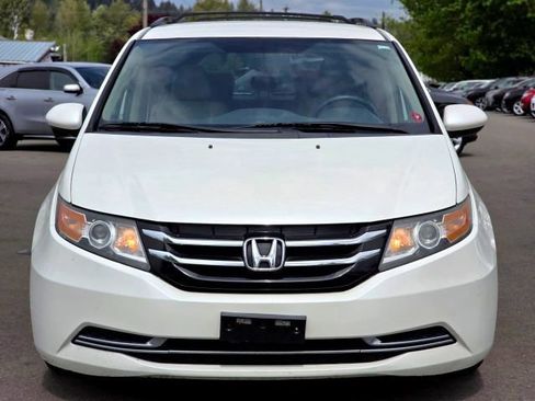 Used 2016 Honda Odyssey SE image 2