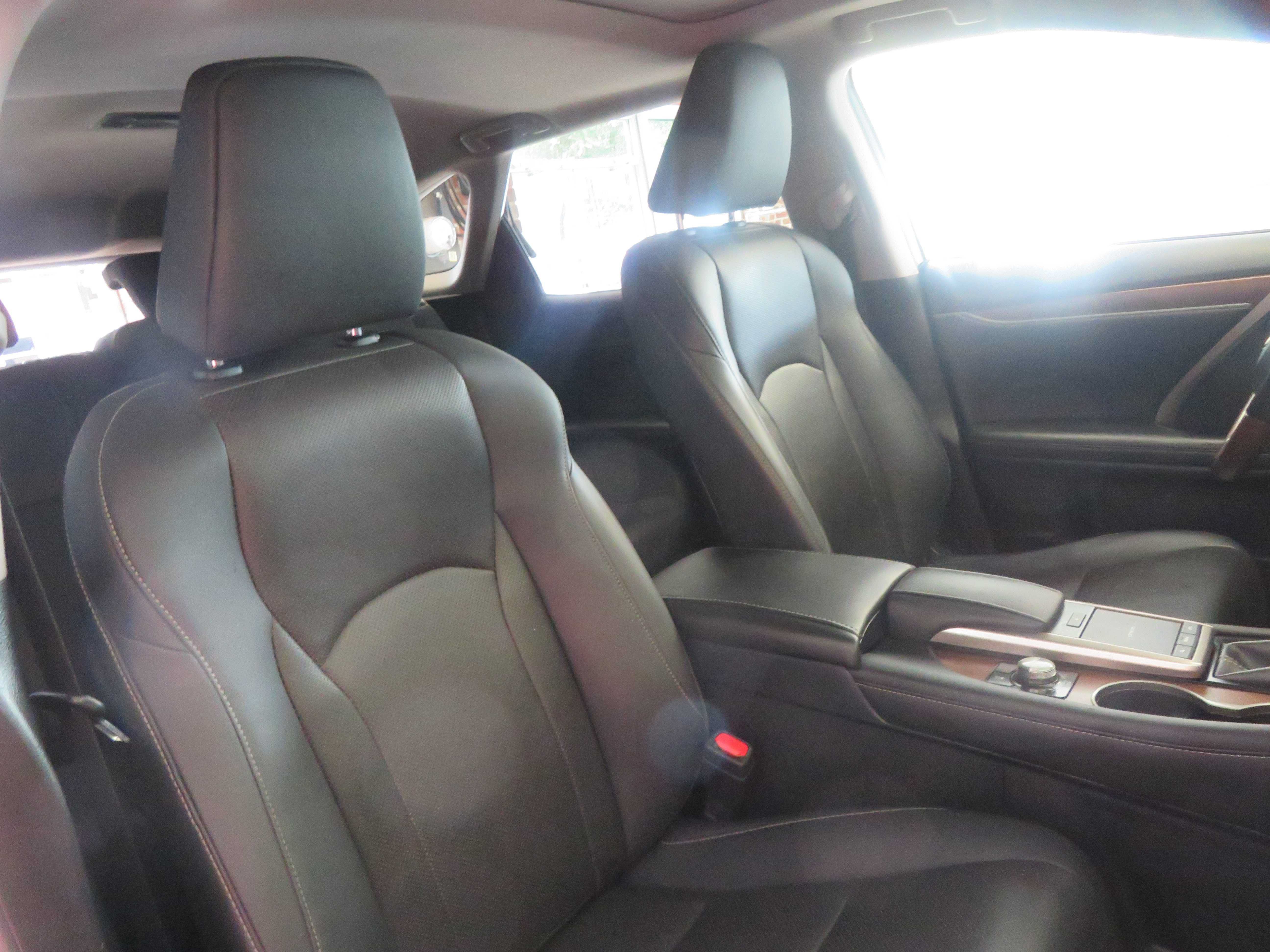 Used 2021 Lexus RX 350L FWD w/ Premium Package image 27