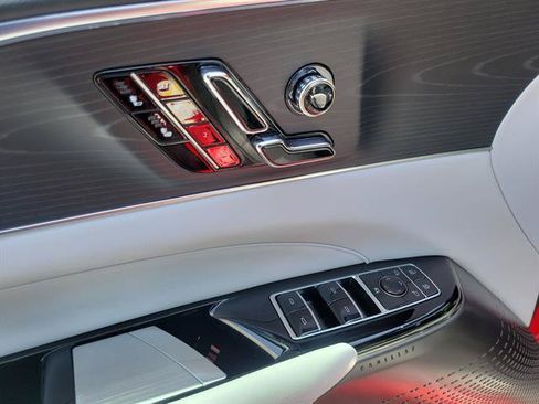 Certified 2025 Cadillac Lyriq Luxury w/ LPO, Floor Liner Package RWD image 17