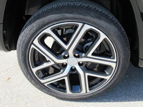 Used 2024 Jeep Compass Limited w/ Elite Group image 7