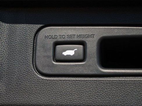 Used 2025 Honda Pilot EX-L image 35