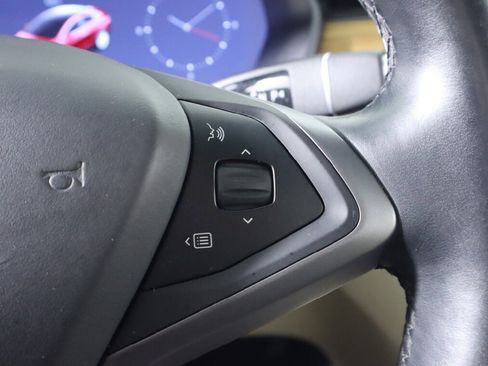 Used 2018 Tesla Model X 75D image 13