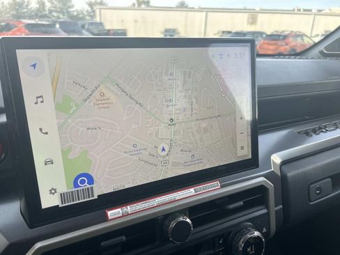 Certified 2025 Toyota Tacoma TRD Sport w/ TRD Sport Premium Package image 19