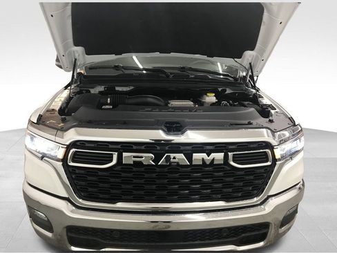 New 2026 RAM 1500 4x4 Crew Cab image 44