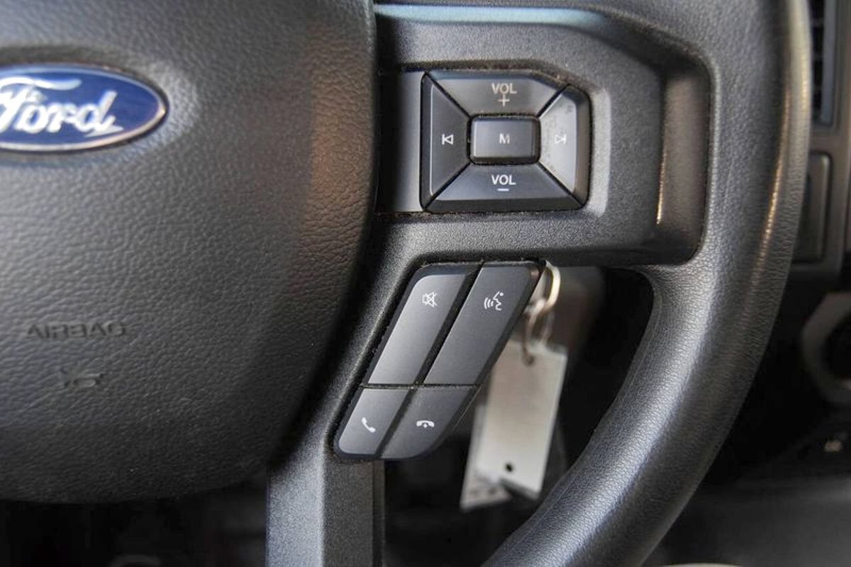 Used 2019 Ford F150 XL w/ Equipment Group 101A Mid AWD/4WD image 18