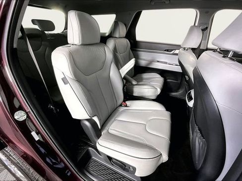 Used 2024 Hyundai Palisade SEL image 24