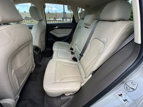 Used 2017 Audi Q5 3.0T Premium Plus w/ Luxury Package AWD/4WD image 16