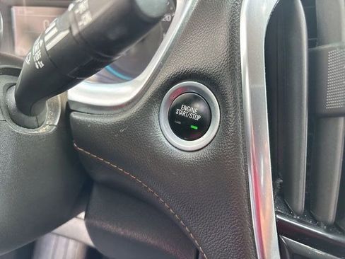 Used 2019 Chevrolet Traverse LT AWD/4WD image 20