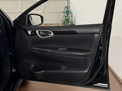 Used 2019 Nissan Sentra SV FWD image 31