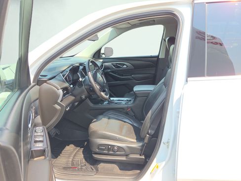 Used 2020 Chevrolet Traverse Premier AWD/4WD image 46