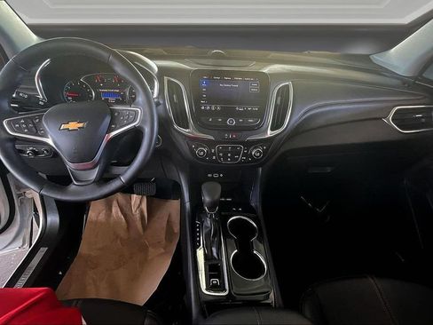 Used 2023 Chevrolet Equinox Premier AWD/4WD image 7